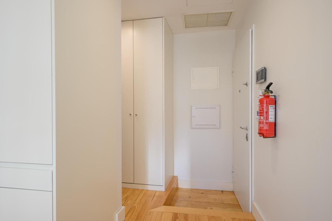 Pwhc Miragaia Apartments Porto Exterior foto